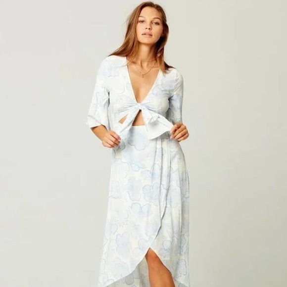 L*Space Kellen Dress in Hibiscus Tie Front Maxi Dress Floral Boho Size Large - Picture 2 of 8